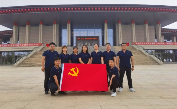 c9060fe9272a0b61839c77bf5af8a18 - 副本_看图王